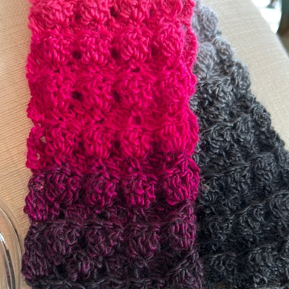 “All Smiles” A scarf just as unique as you are and made by hand in the USA! - Picture 3 of 4